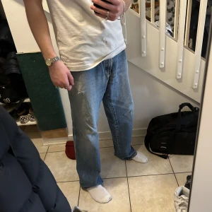 Vintage dickies jeans  - Riktigt snygga vintage dickies jeans, rätt stora i midjan men bra med bälte. Najs vintage-look jag är 182~. Pris går att diskuteras🙂