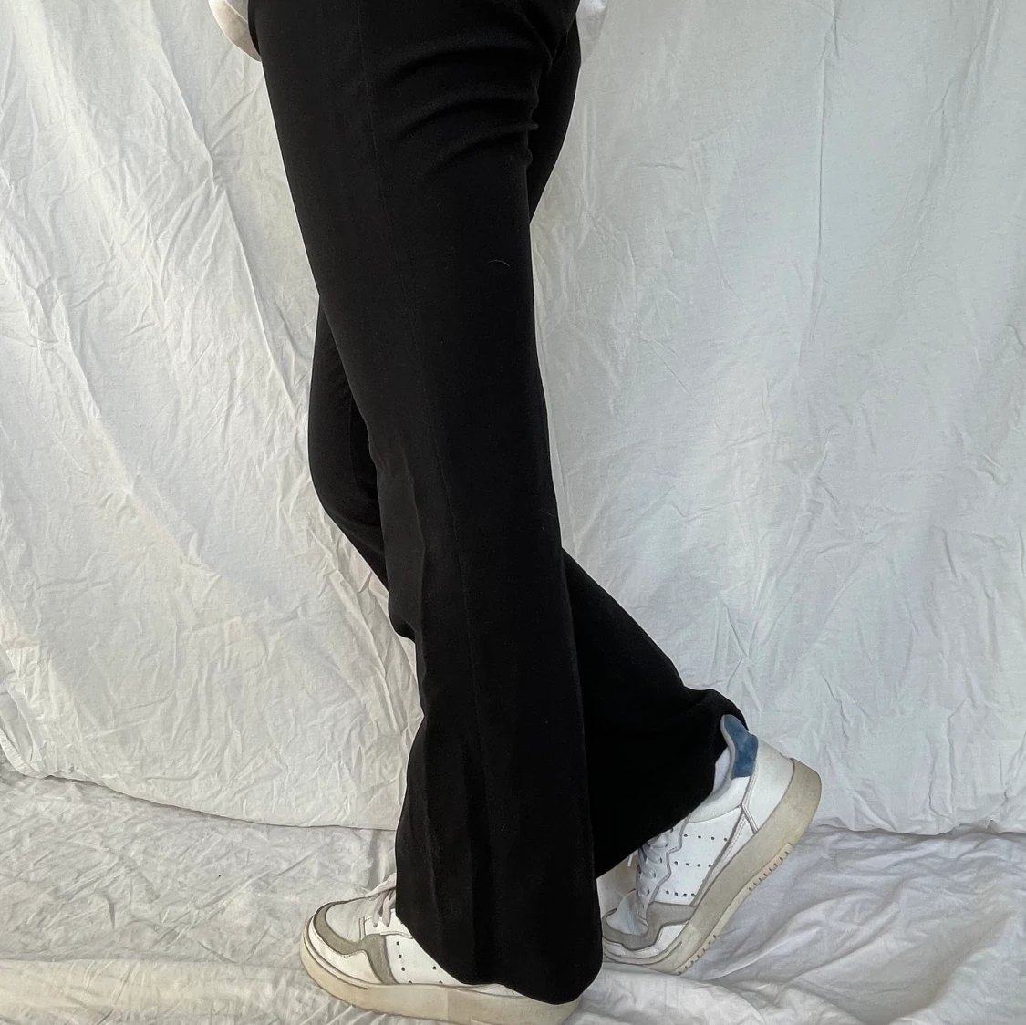 Svarta kostymbyxor 🖤 - 91