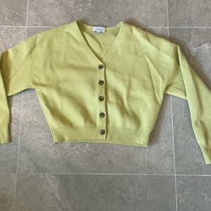 grön & other stories kofta🫧 - Söt grön kofta från &otherstories⚡️Fint skick💕