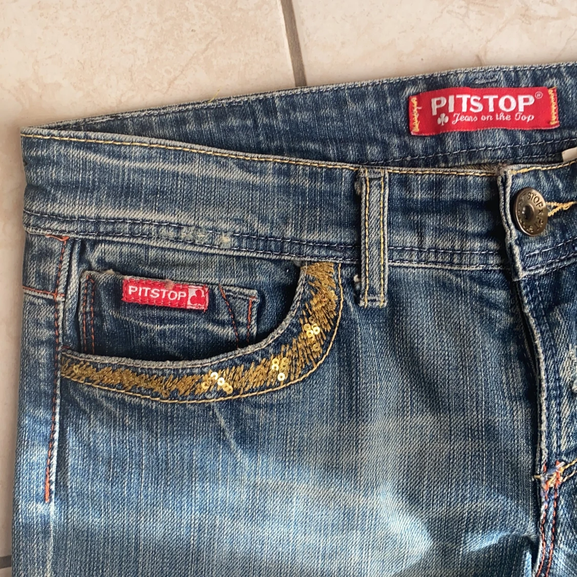 Coola Lowrised jeans!:) - 91