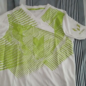 Adidas  - Jätte skön träningströja 