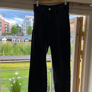 Weekday jeans - Svarta weekday jeans Mycket Bra skick Bara upphämtning 