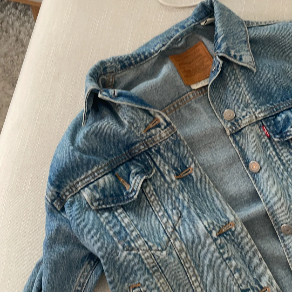 Äkta levi jeansjacka  - 90