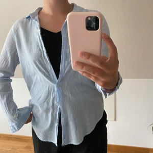 randig skjorta  - skön randig skjorta!!