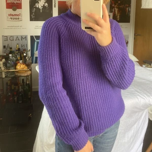 Lila stickad tröja - Mysig stickad tröja 