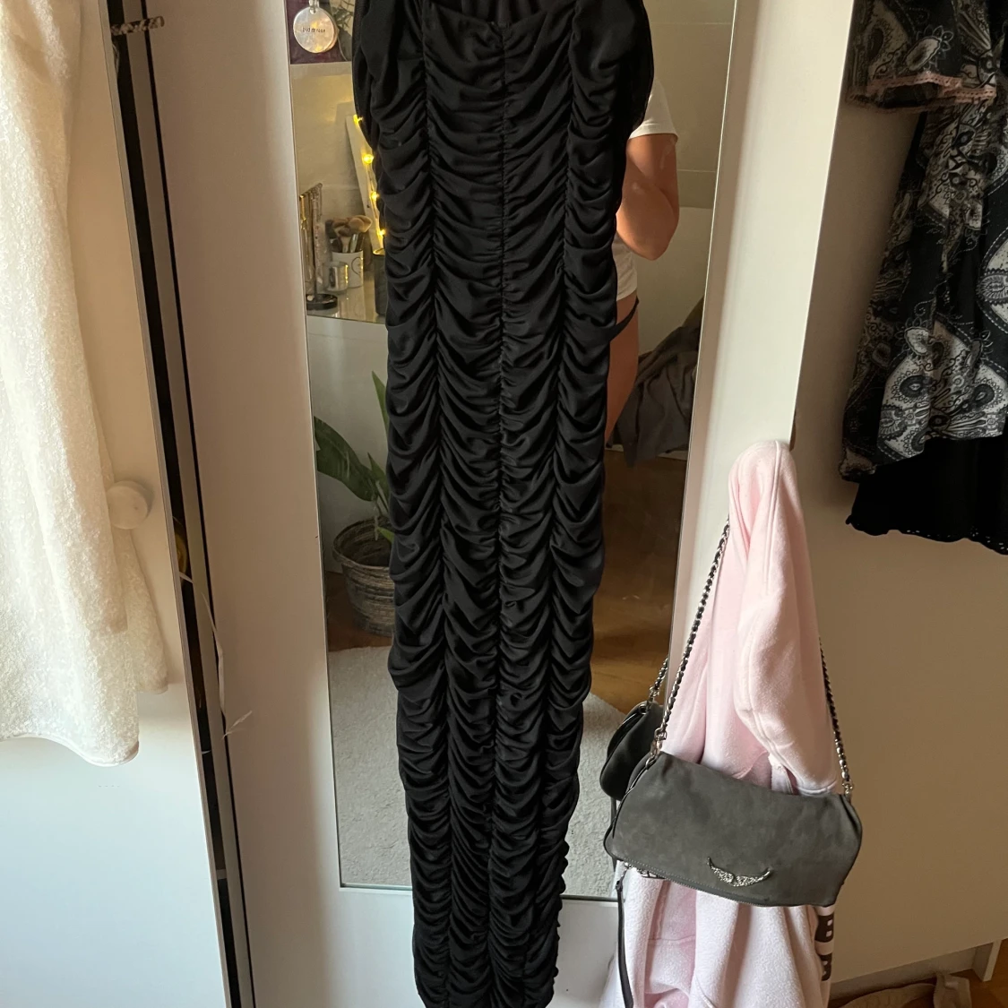 Suuuperfin figurnära Långklänning! - 91