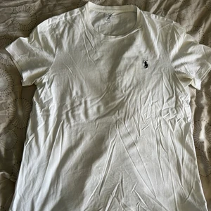 Polo t shirt - Ralph lauren polo t shirt storlek medium. Men 