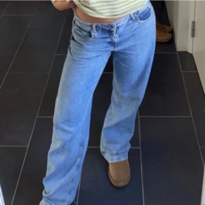 Weekday Arrow 💙 - Weekday Arrow Jeans Summer blue 💙