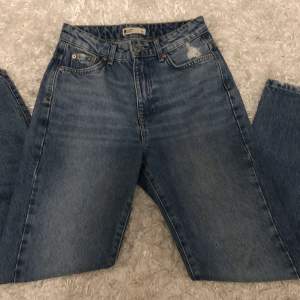 Gina jeans bra skick använt 2-3 gånger nypris 500 säljer för 250 
