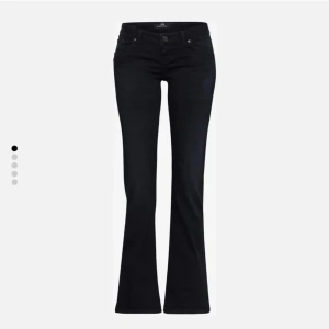 Ltb jeans  - Säljer dessa Ltb jeans, köpta här på Plick men säljer vidare för dom var för stora, precis som nya. Är 1,70💕Skriv privat för fler bilder 