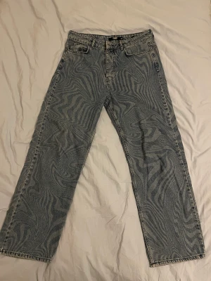 Jaded London jeans - Jaded london jeans säljes! Säljer mina Jaded London jeans som är i nyskick. Har använts max 5 gånger. Nypris på dessa är 700 kr. Storlek W32 L32