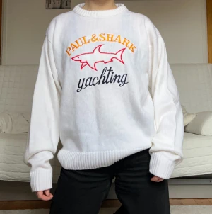 Stickad tröja - Säljer denna coola unika stickade tröja i storlek XL❤️