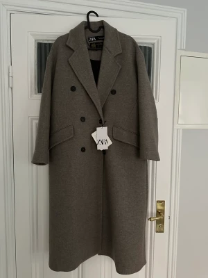 ZARA ITALIAN WOOL PREMIUM COAT S NEW WITH TAGS - Zara Italian wool premium coat, new with tags, Size S