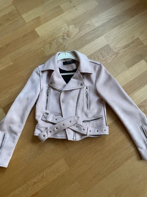 Mocka jacka  - Mocka jacka i kort modell, som ny! 