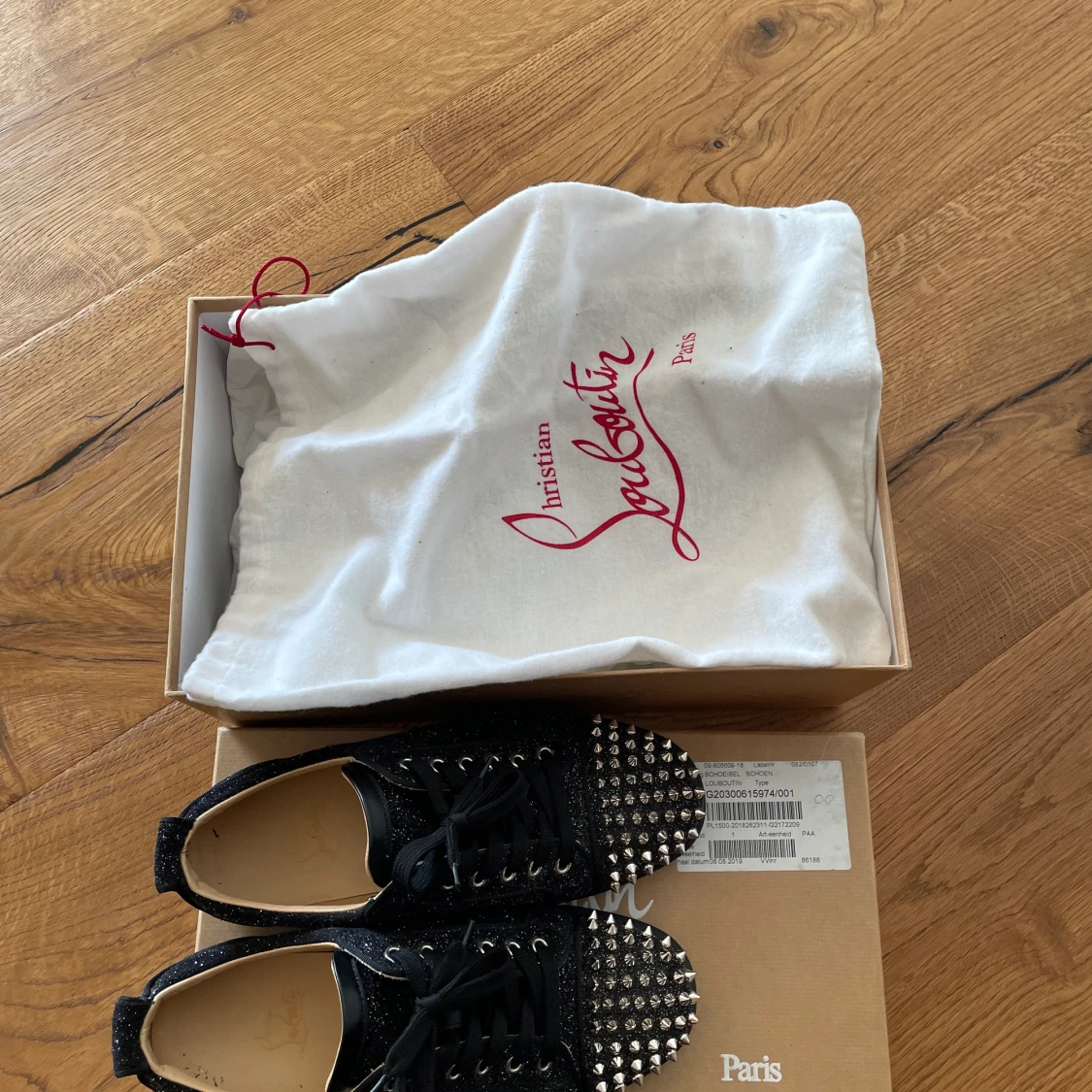 Christian Louboutin  - 91