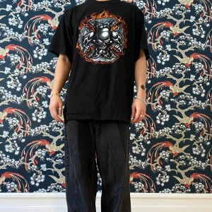 Humana vintage t shirt - Humana oversized vintage t-shirt  Bra skick, storlek XL  149kr exkl frakt 