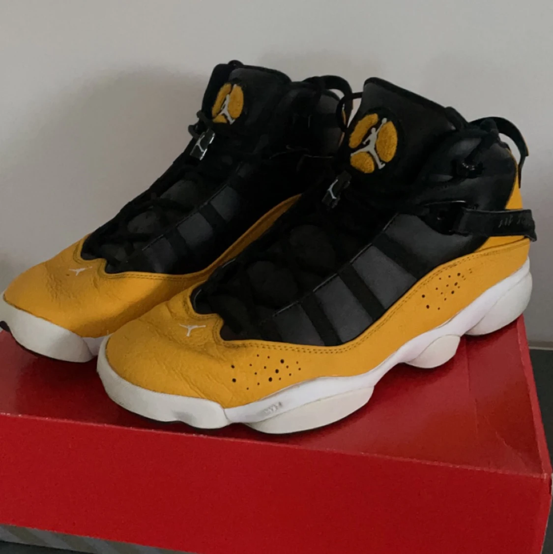 Jordan 6 rings taxi