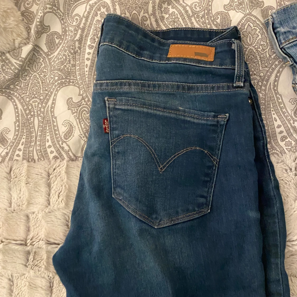 Levis jeans  - 90