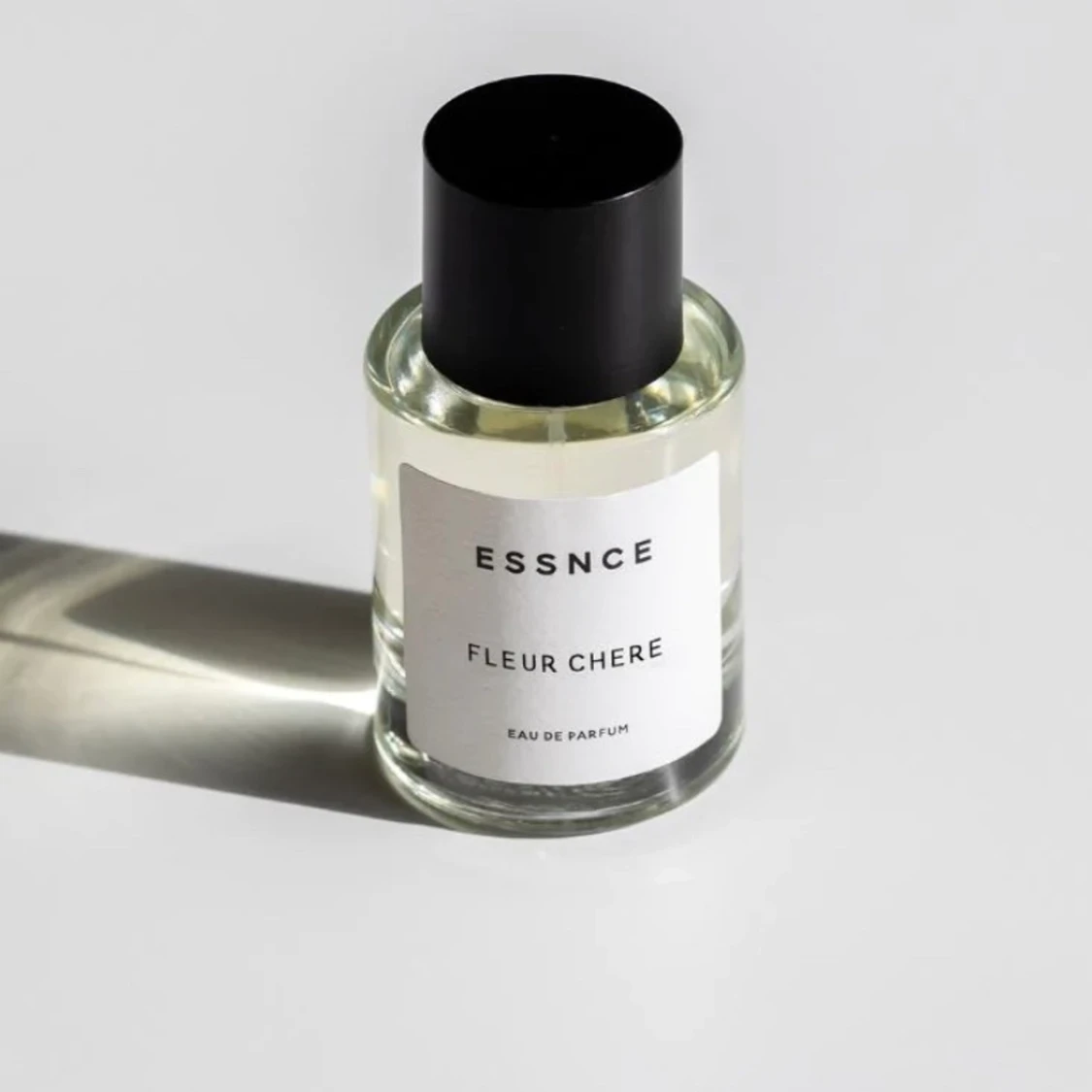 Essence Fleur Chere