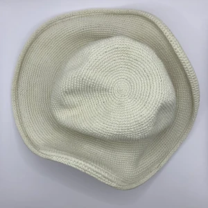 Hand virkad hatt - Handgjord virkad hatt!