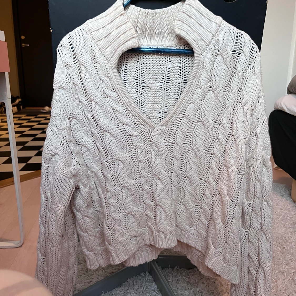 Croppad kabelstickad tröja - 90