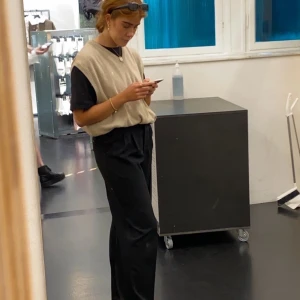 Beige väst - Snygg beige väst.🧸