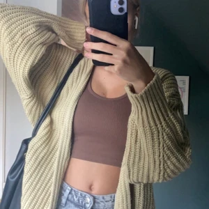 Stickad kofta! - Perfekt kofta till hösten! 