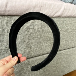 Diadem  - Super fin diadem som inte kommer till användning!
