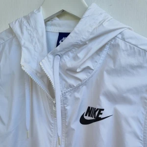 Nike Jacka - Jackan är i stl. small. Fint skick