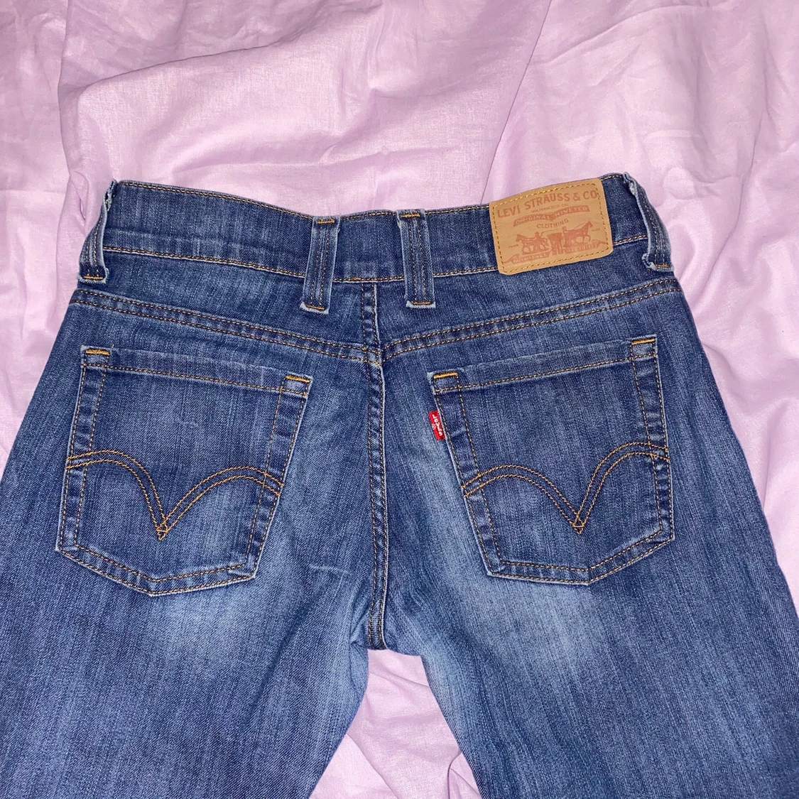 Lågmidjade levis jeans