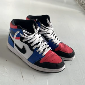 Jordan 1 - Nike air jordan 1 skor  Bra skick bara lite smutsiga Pris kan diskuteras   