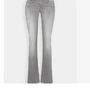Lågmidjade jeans  - Svin snygga jeans från ltb. Knappast använda och i jätte fint skick