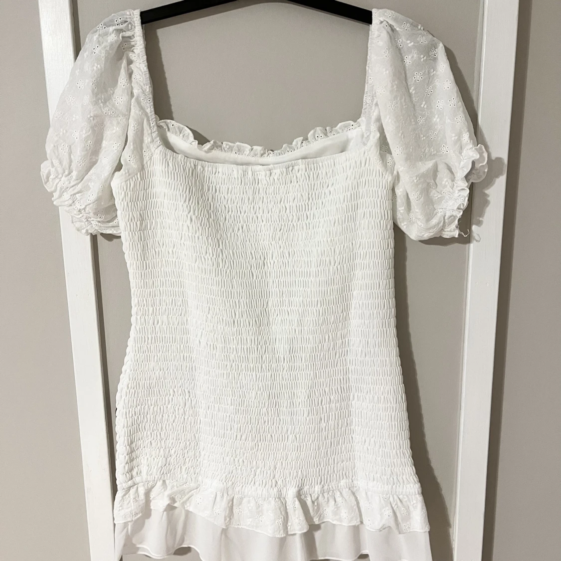 Vit spetsklänning - 90