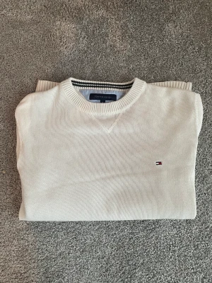Tommy hilfiger - Stl m skick 9/10 använd max 5 gånger. 