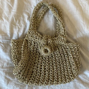 Sommarväska - Flätad väska perfekt till sommaren