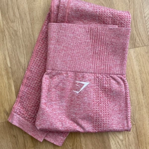 Gymshark vital tights - Djur finns i hemmet🐾använt men bra skick 