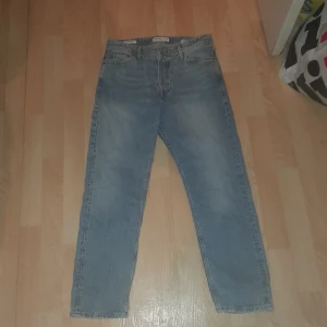 Jeans - i would say its in very good condition, and ive never used it.