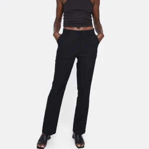 Kostymbyxor  - Säljer nu mina favorit byxor från Bik Bok då dom blivit försmå för mig💗skriv privat för egna bilder