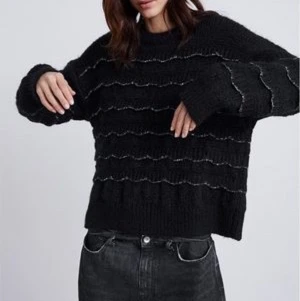 Stickad tröja med glittriga volanger  - Supersöt stickad svart tröja med glittriga volanger från Zara❤️