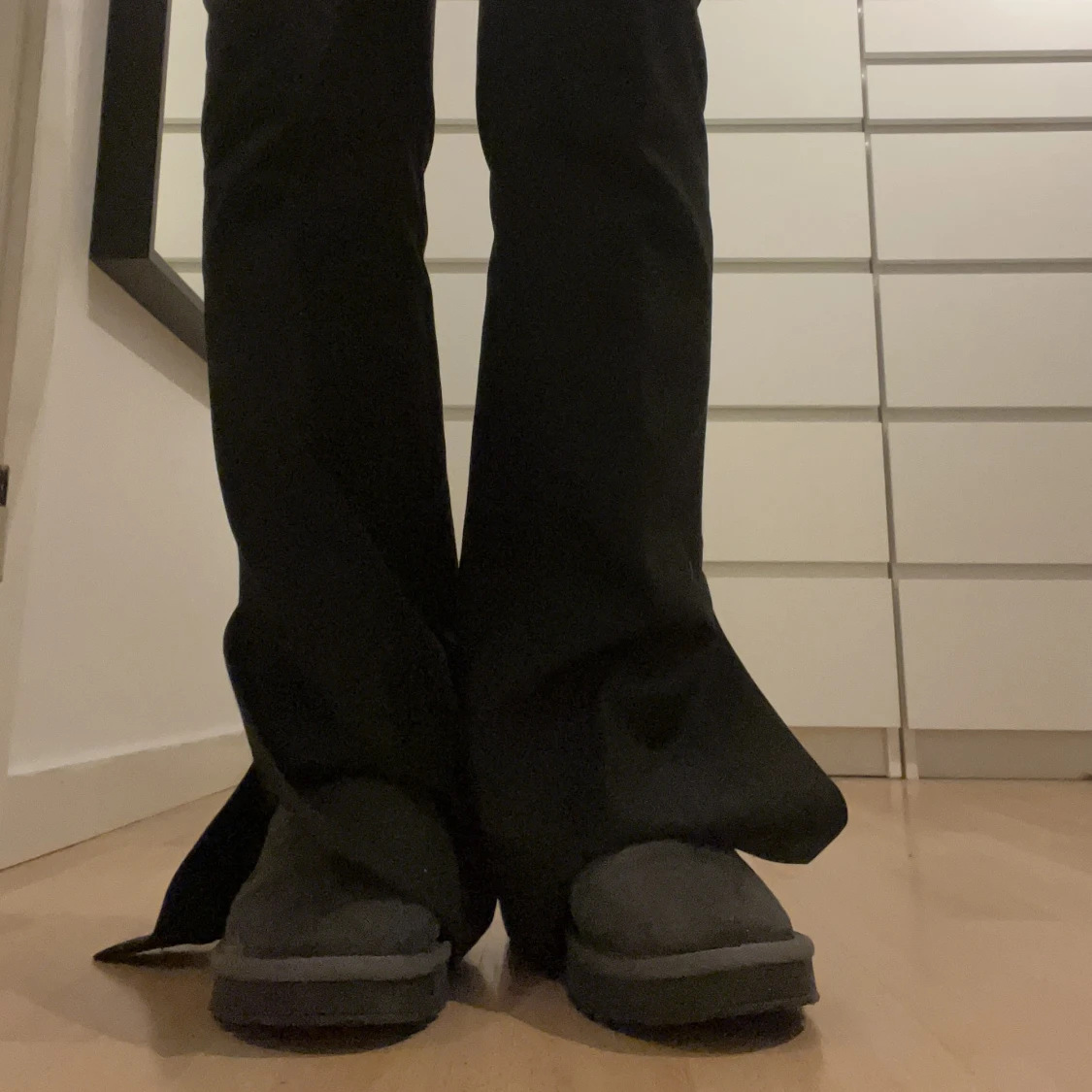 ”Uggs” liknade skor - 90