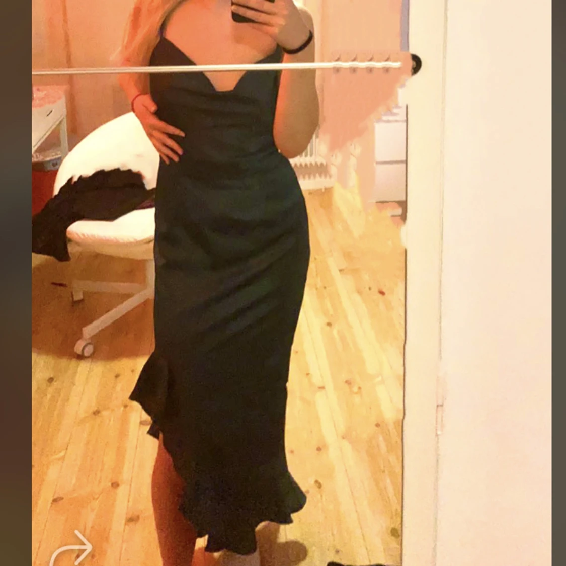 Grön satin klänning S