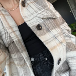 Rutig jacka  - Rutig skjortjacka