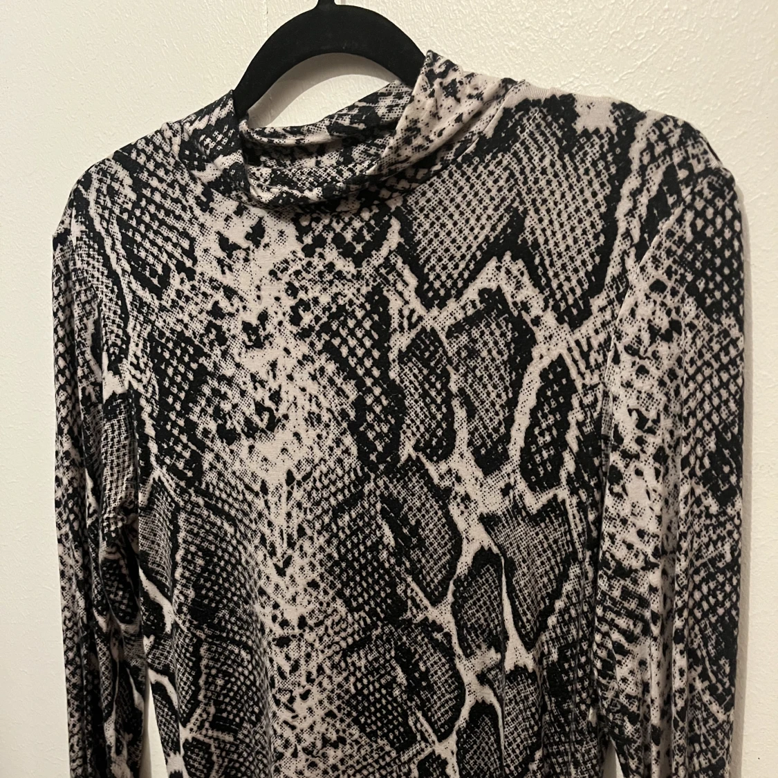 Långärmad tröja från Ginatricot strl S 