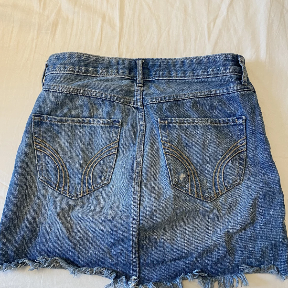 Jeanskjol Hollister midja 26 - 90