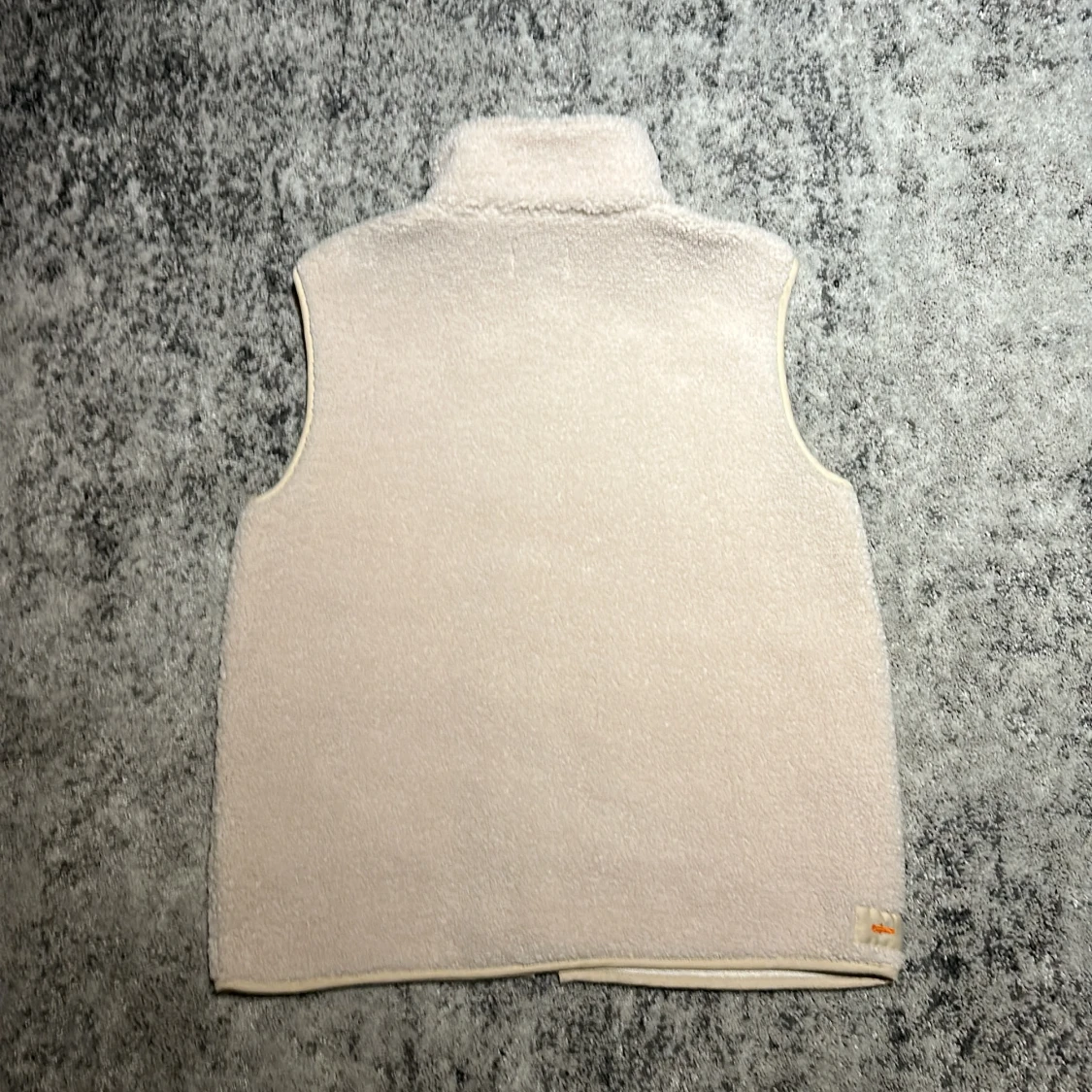 Ciszere pile väst - 90