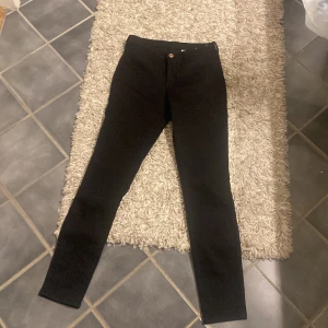 Jeans - Helt oanvända endast testade, Säljs tvättade 