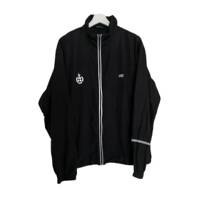 New balance light jacket - Perfekt skick inga som helst brister! Storlek xl på lappen sitter som en boxy medium/large 