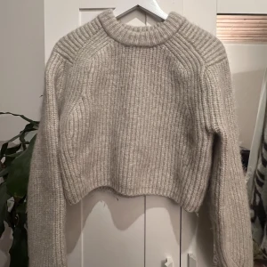 Bomullströja - Jättefin stickad tröja från hm. Inköpt för 600kr 