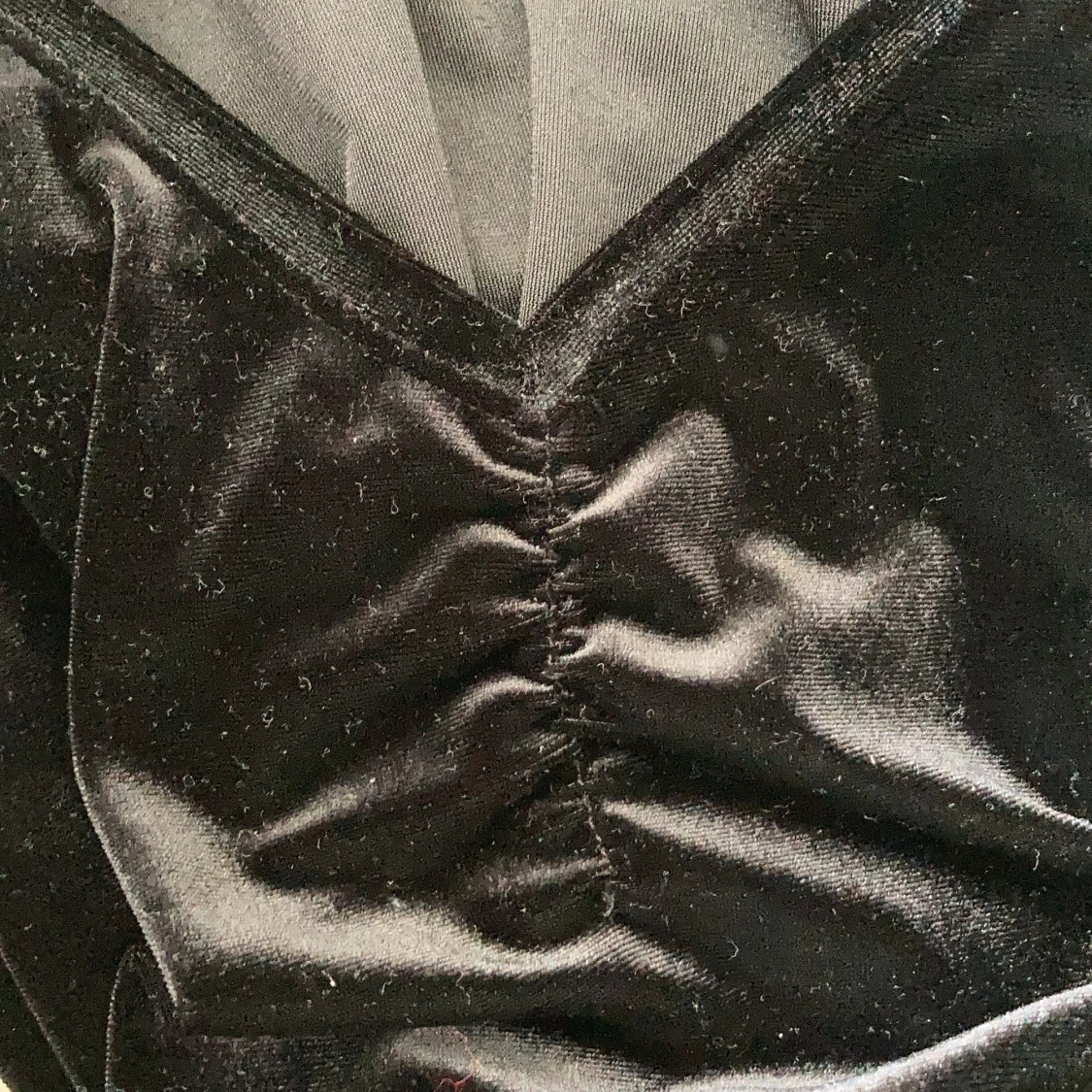 ♠️ svart topp i sammet! M/L - 90