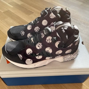 Reebok sneakers  - I mycket bra skick 